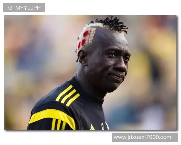 八一队足球球星风采展示及其对中国足球发展的贡献分析